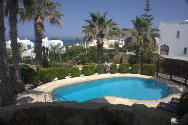 Sky Villa Paphos Bagian luar foto